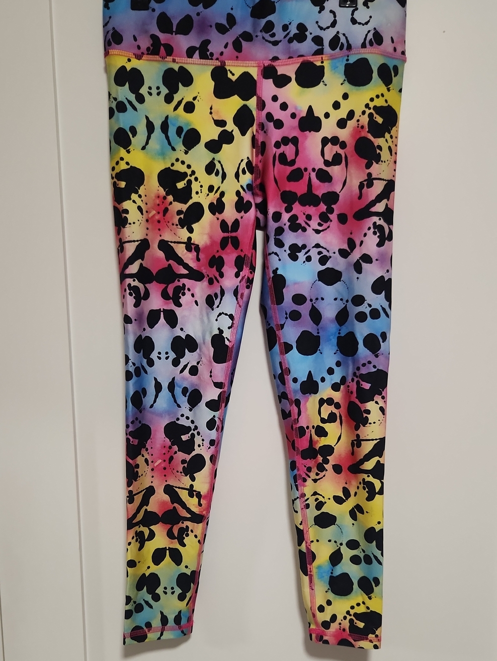 Terez Multicolor Print Pattern Leggings - Black Accents